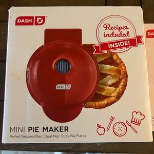 Red Mini Pie Maker
